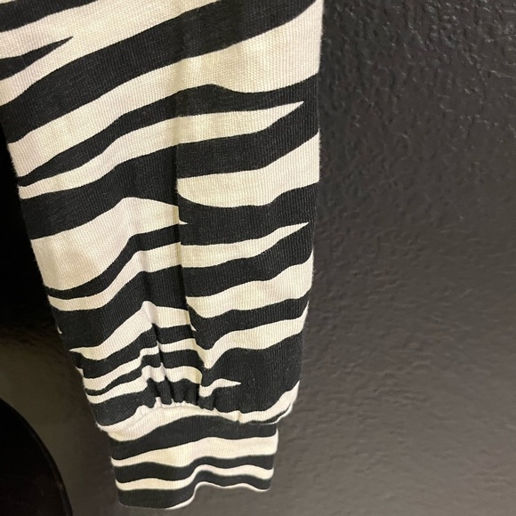 Loft long sleeve animal print blouse - Picture 6 of 8